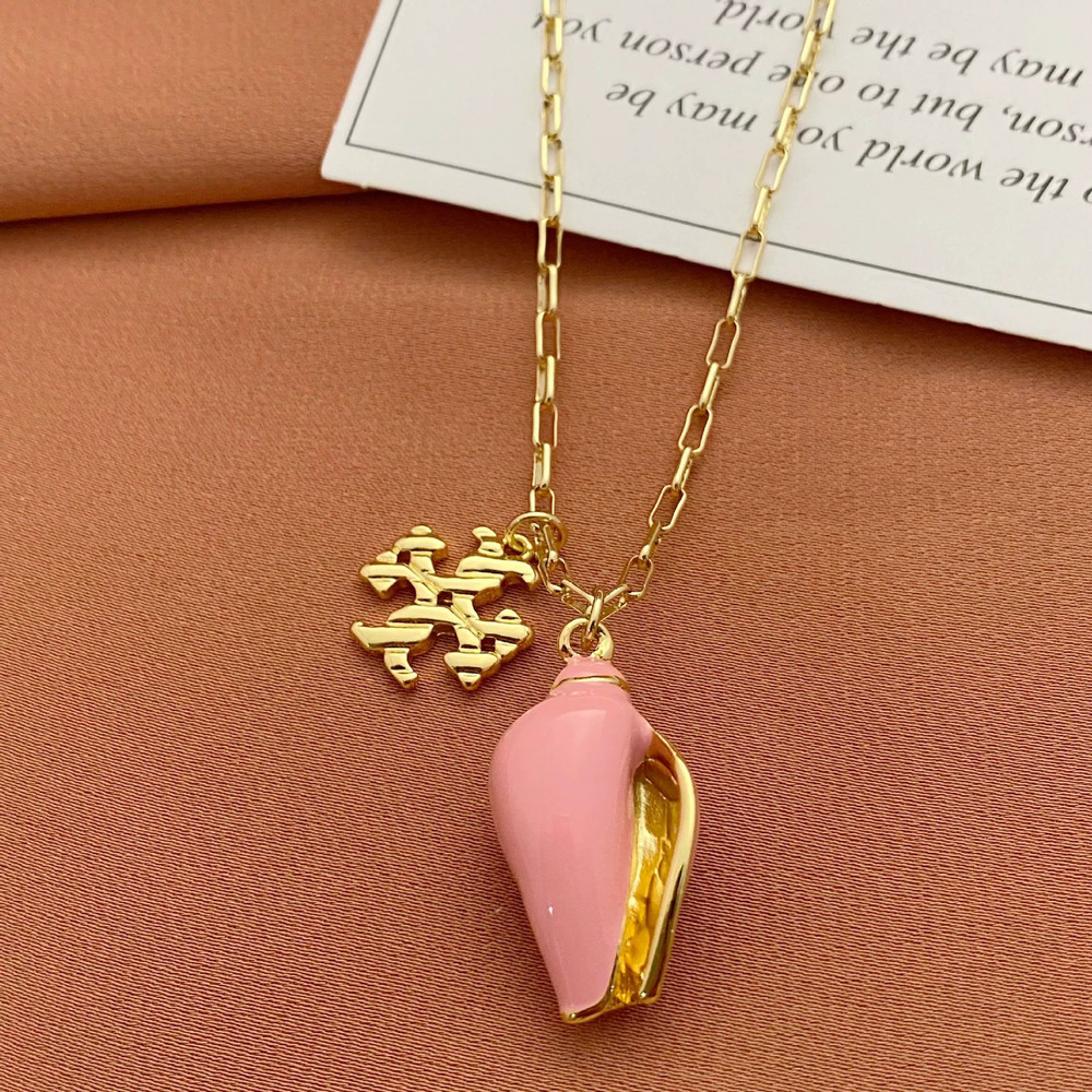 Tory Burch Personalized Inlaid Metal Conch Pendant with English Letters